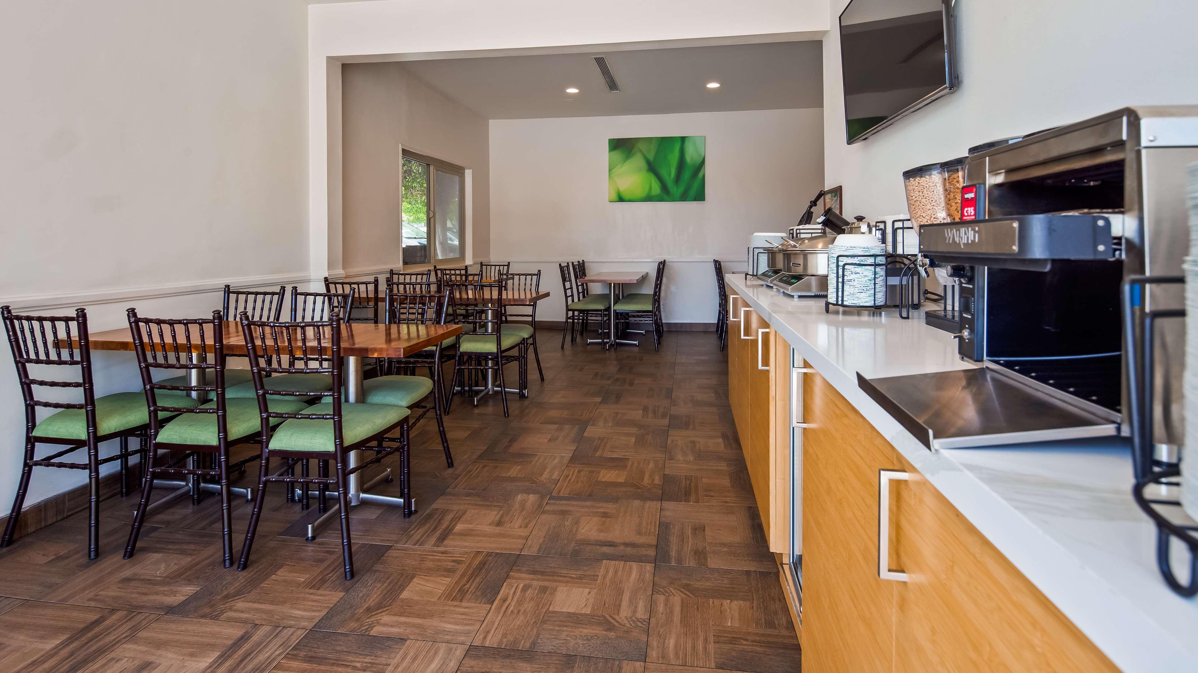 Best Western Plus Glendale Exterior foto